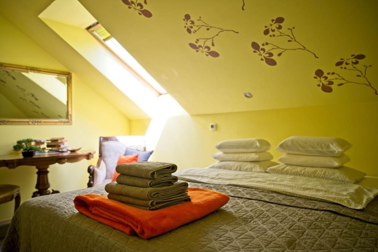 Medison Family Boutique B&B Кельце Экстерьер фото