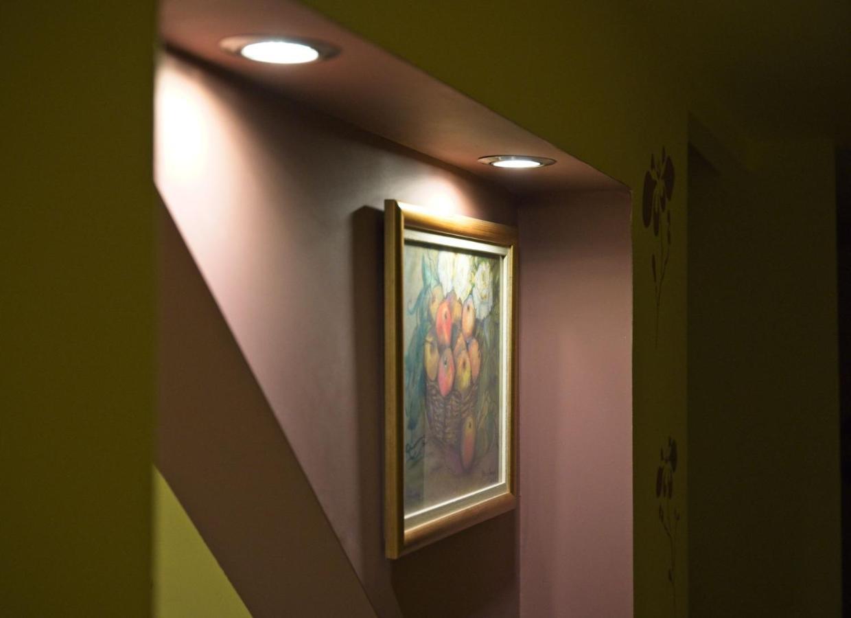 Medison Family Boutique B&B Кельце Экстерьер фото