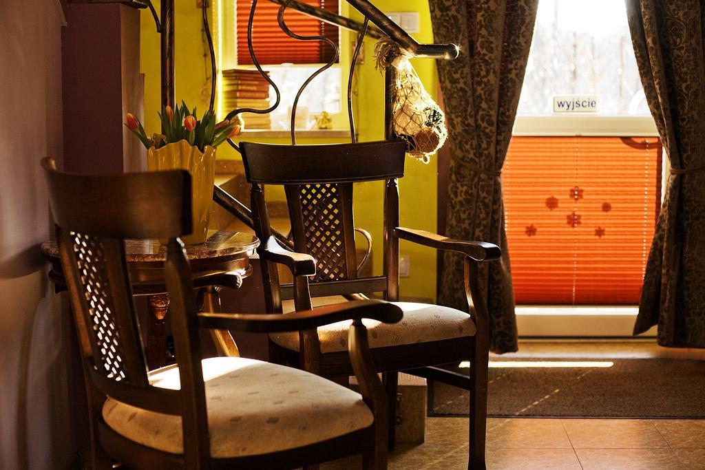 Medison Family Boutique B&B Кельце Экстерьер фото