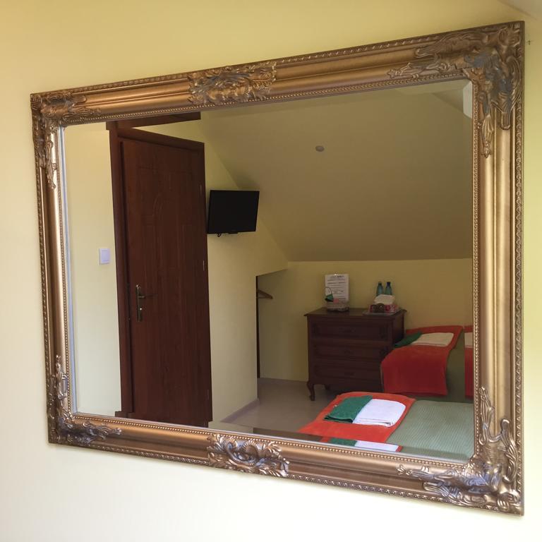 Medison Family Boutique B&B Кельце Номер фото